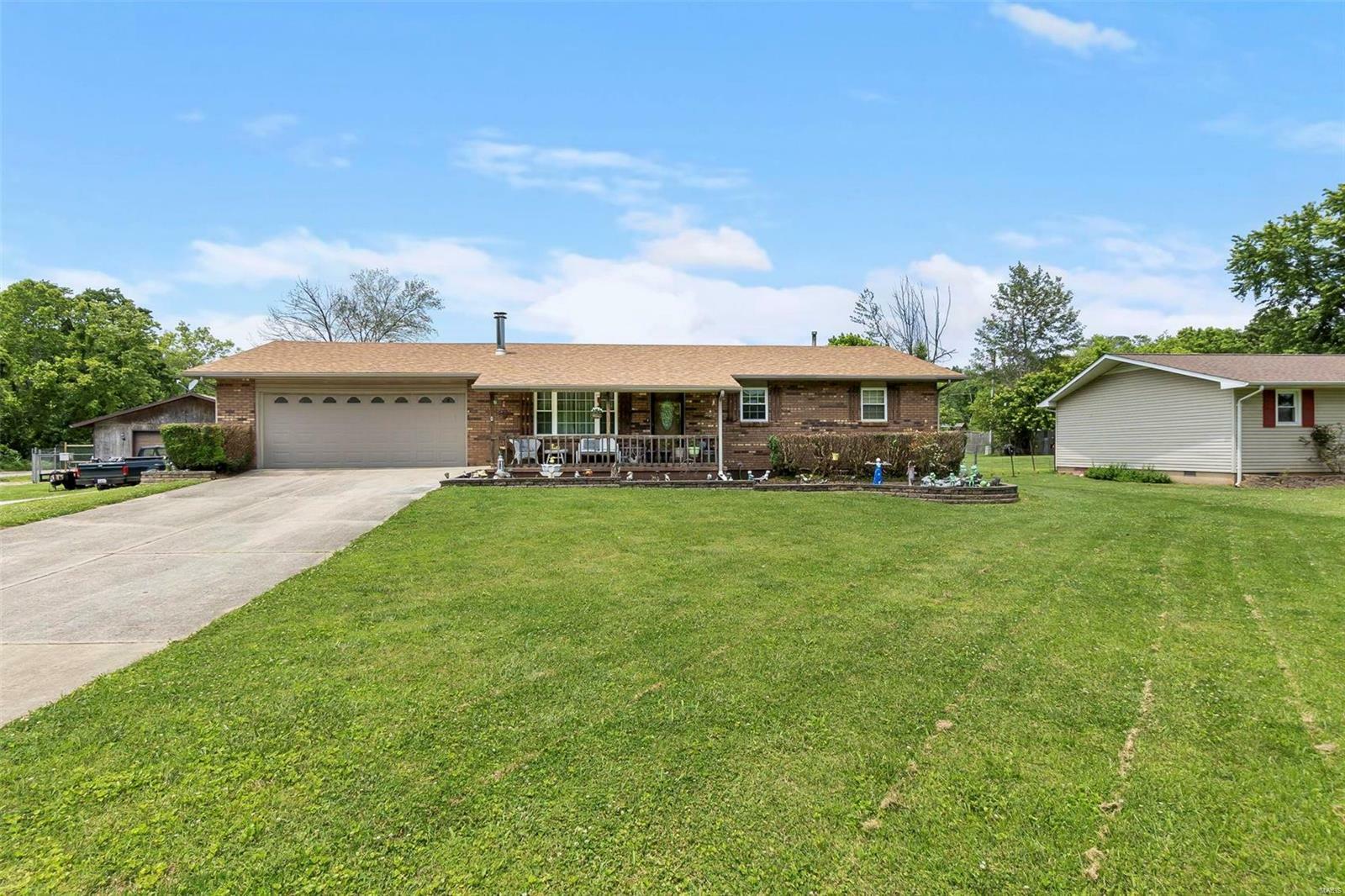 Property Photo:  809 Englehart Lane  MO 63764 