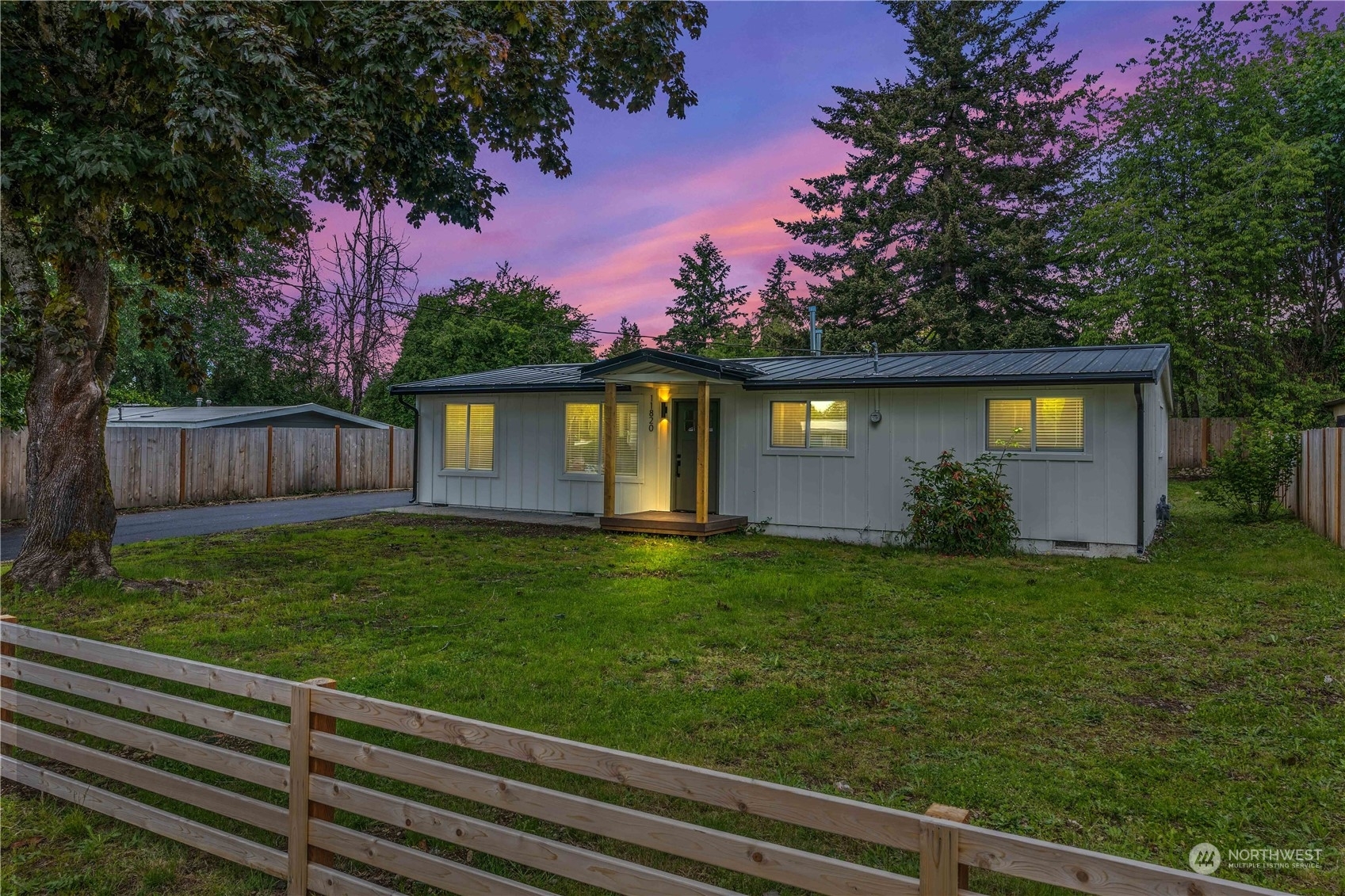 Property Photo:  11820 SE 275th Street  WA 98030 