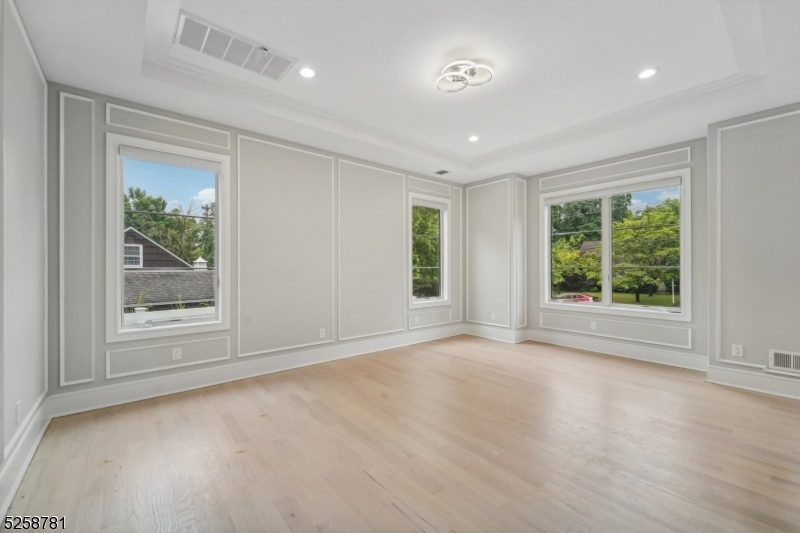 Property Photo:  241 Washington Pl  NJ 07652 