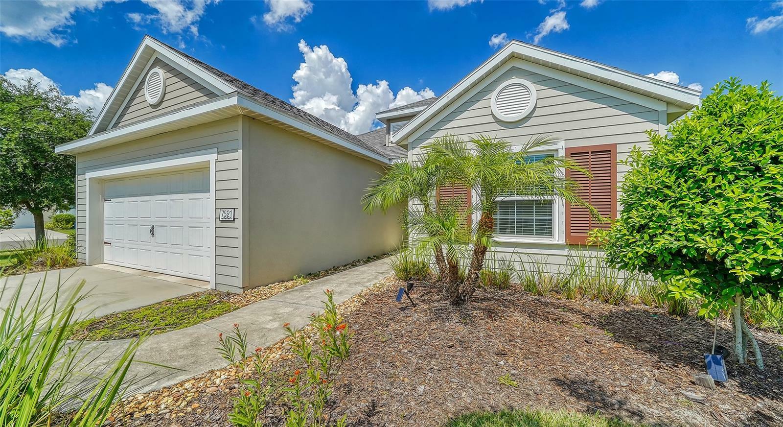 Property Photo:  7521 Ridgelake Circle  FL 34203 