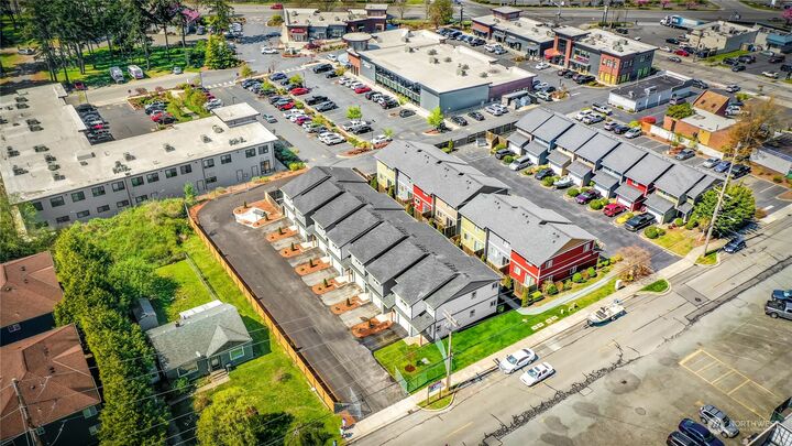 Property Photo:  563 NE Kettle St A4  WA 98277 