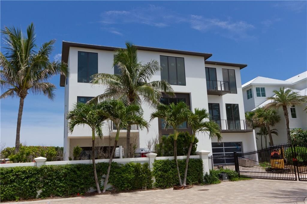 Property Photo: 8120 S Ocean Drive FL 34957