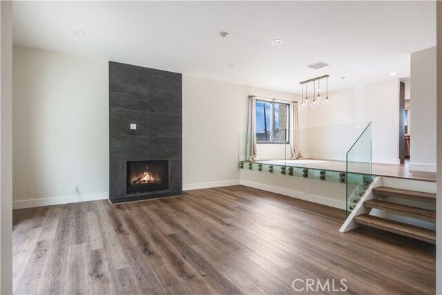 Property Photo: 718 S Catalina Avenue 1 CA 90277