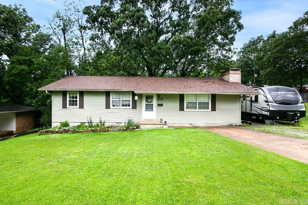 Property Photo:  8113 Oakridge Road  AR 72120 