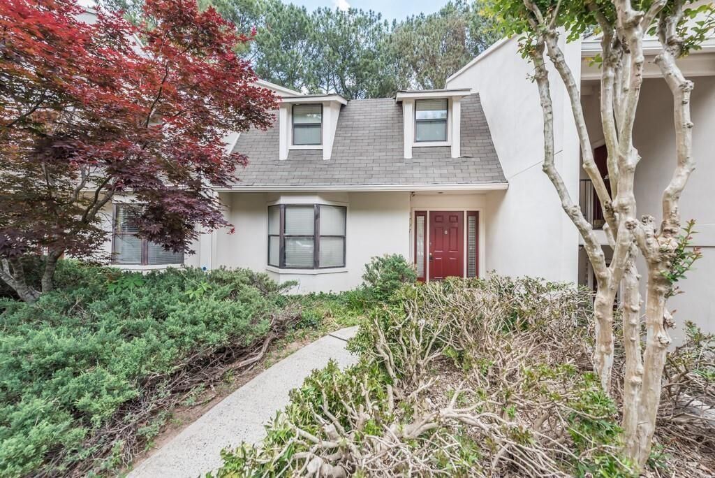 Property Photo: 2707 Huntingdon Chase GA 30350