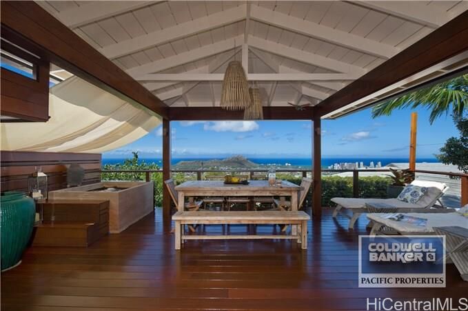 Property Photo: 1912 Wilhelmina Rise HI 96816