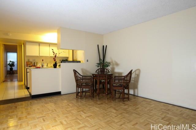 Property Photo: 440 Lewers Street 201 HI 96815
