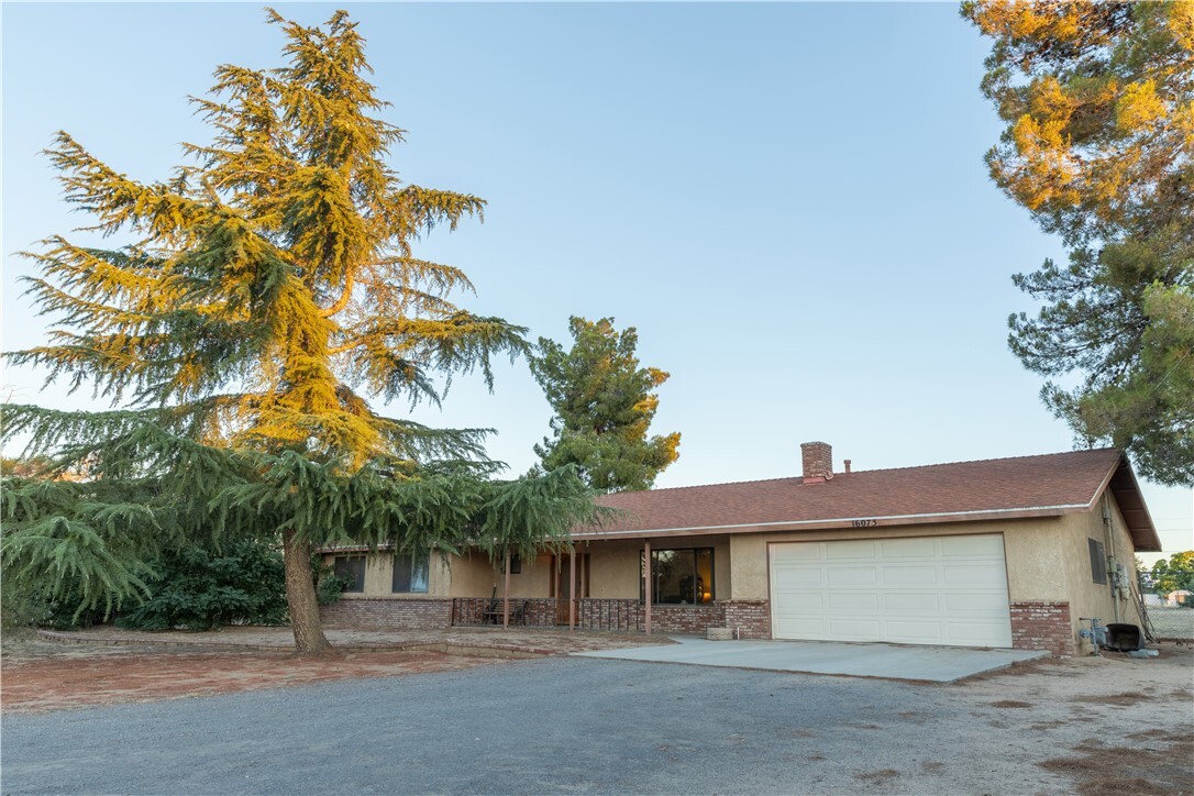 Property Photo:  16073 Muscatel Street  CA 92345 