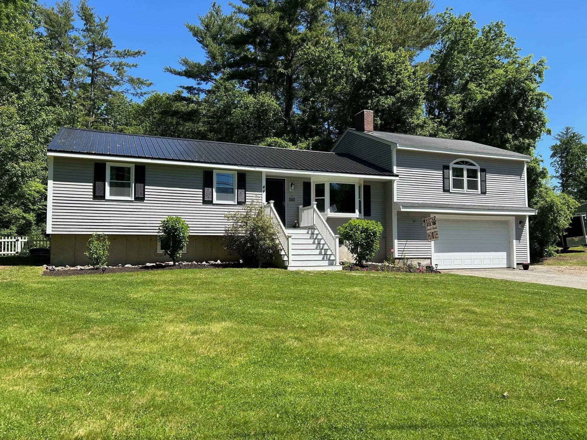 Property Photo:  44 Walnut Hill Road  NH 03038 