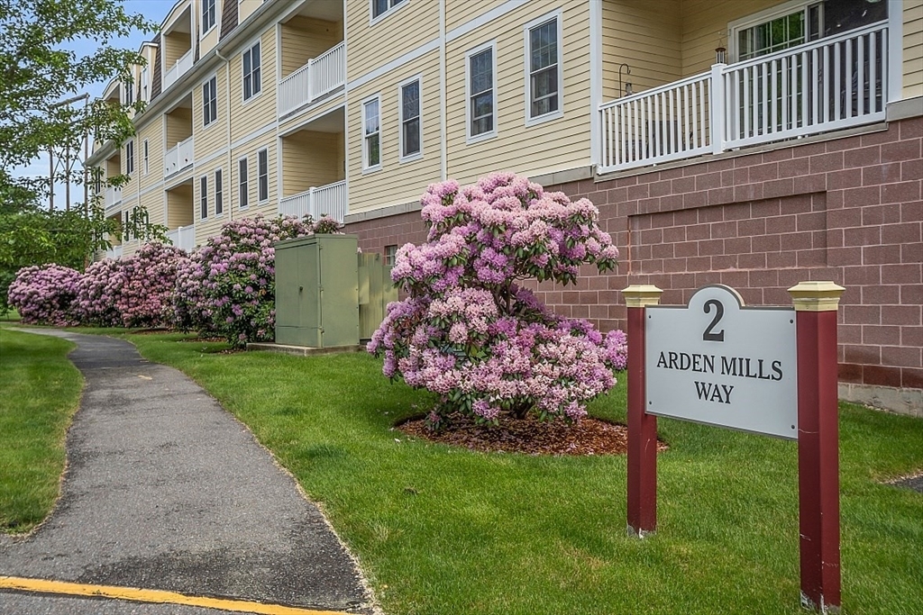 Property Photo:  2 Arden Mills Way 2114  MA 01420 