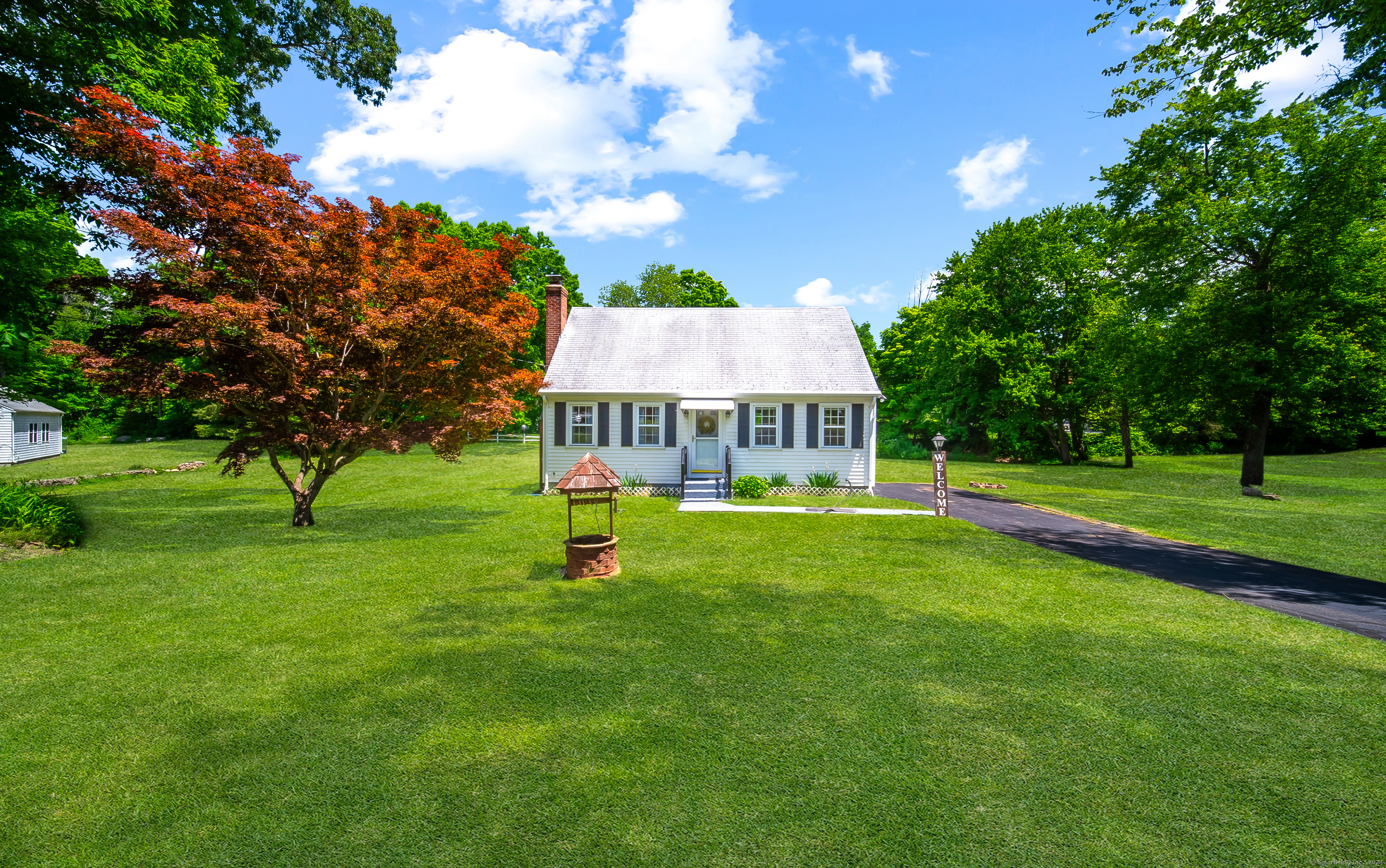 Property Photo:  8 Wildwood Lane  CT 06424 