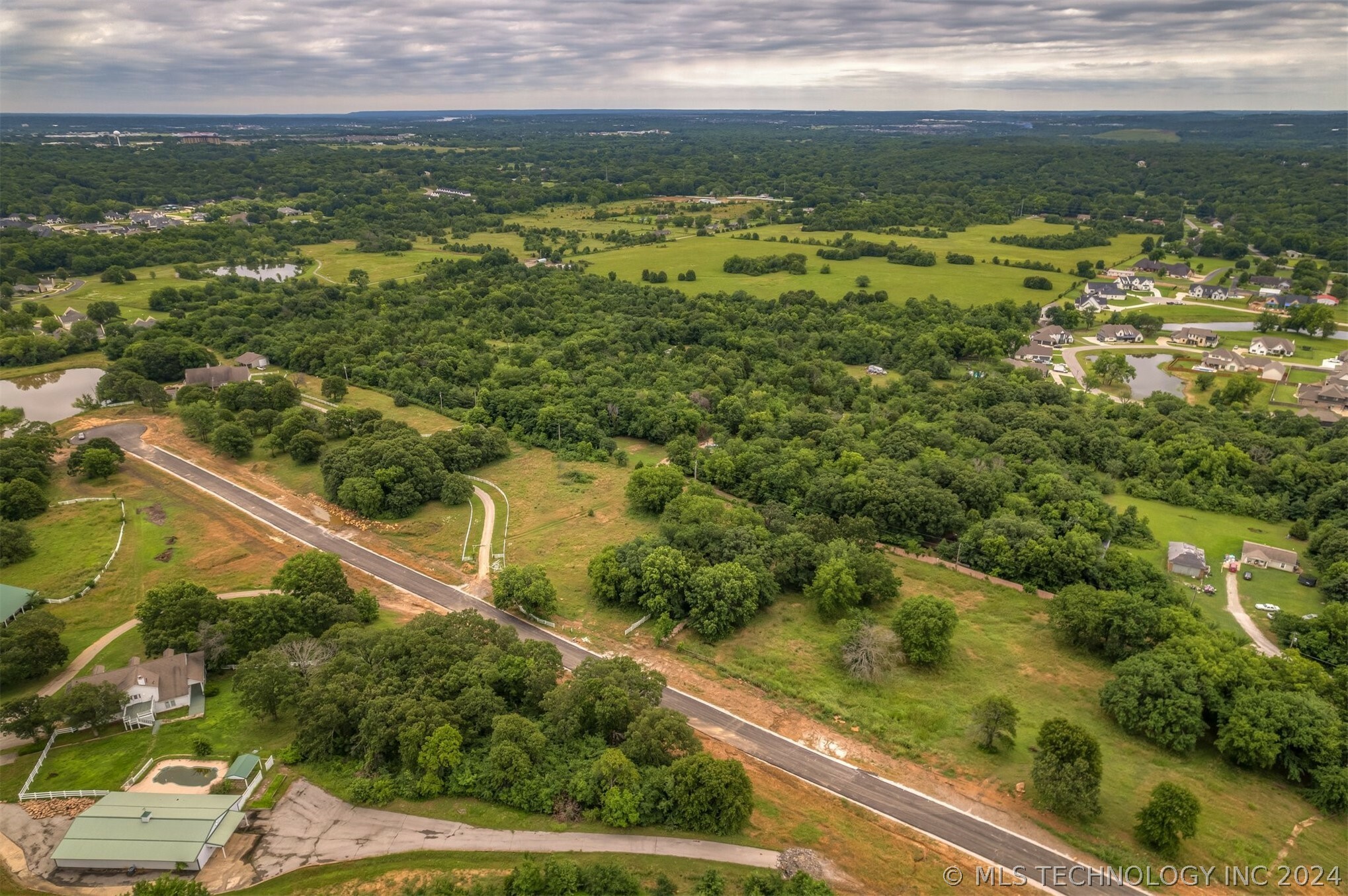 Property Photo:  4556 Oak Timber Drive  OK 74131 