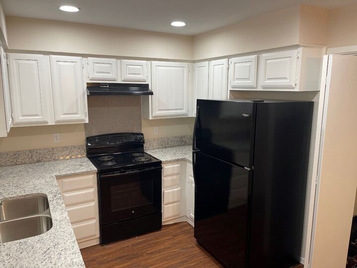 Property Photo: 505 Hedgewood Drive TX 78628