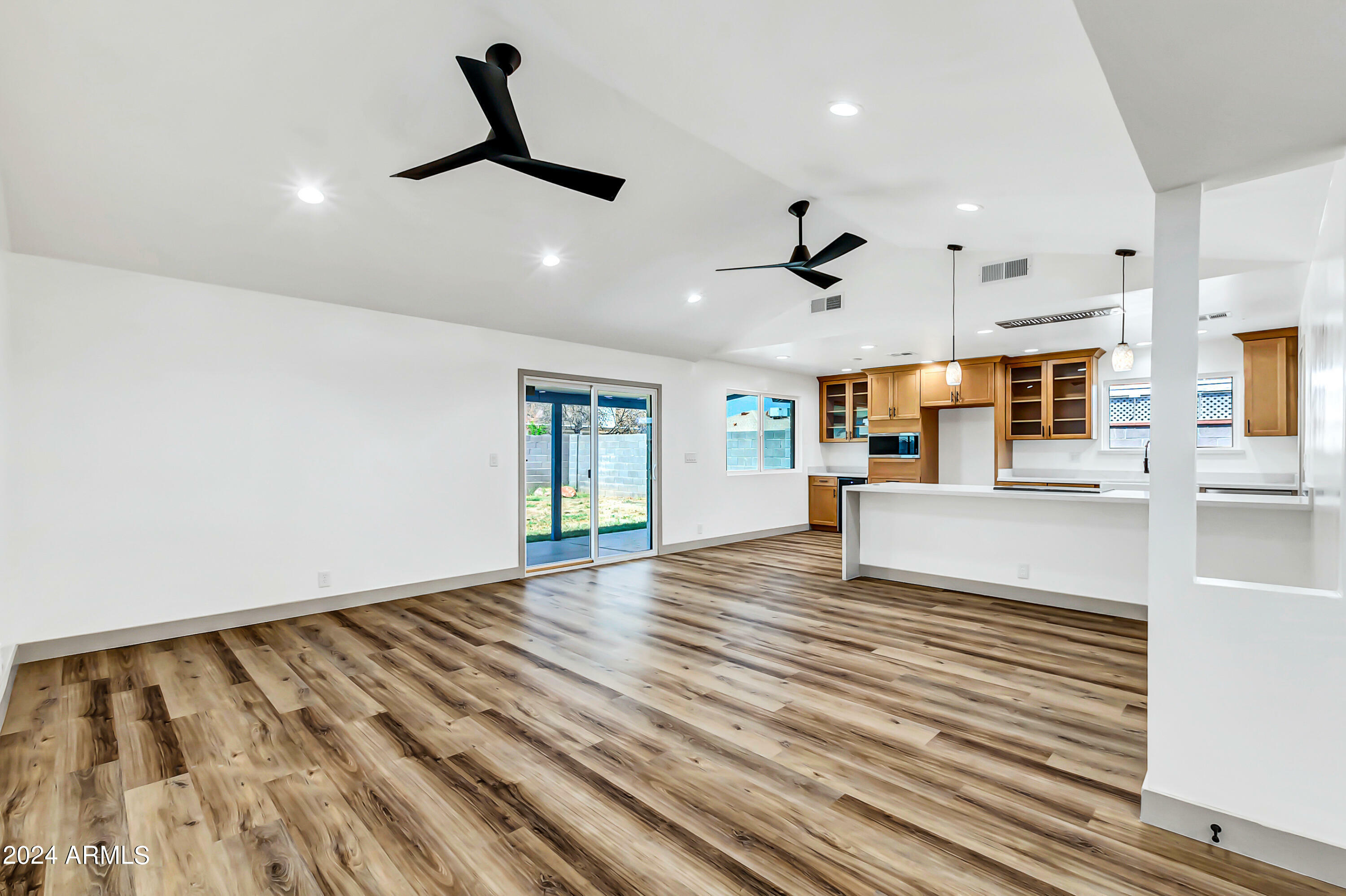 Property Photo:  2620 E Glade Avenue  AZ 85204 