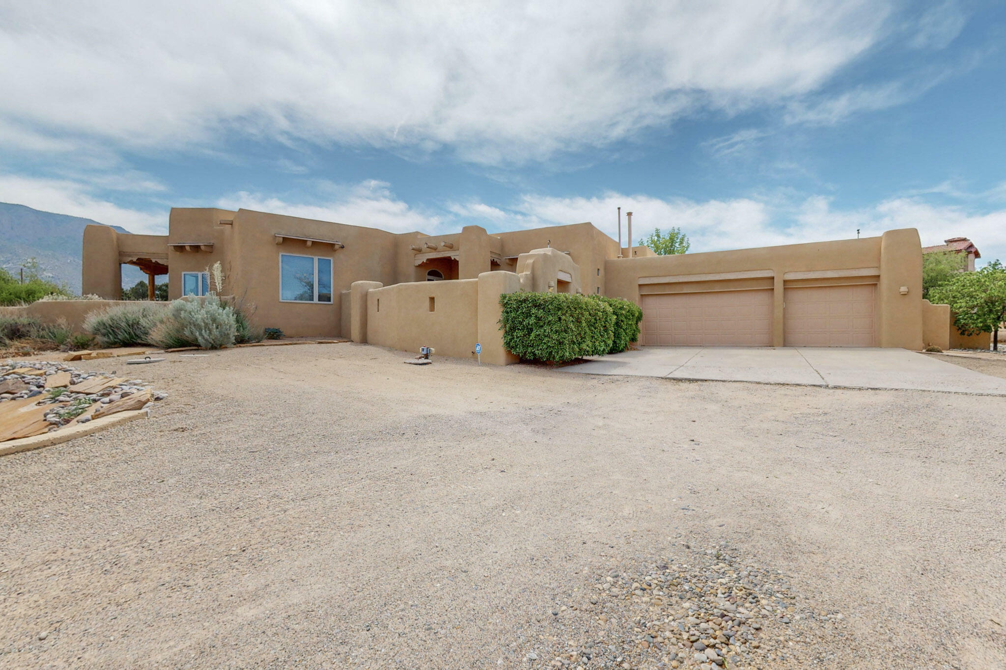 Property Photo:  9520 Florence Avenue NE  NM 87122 