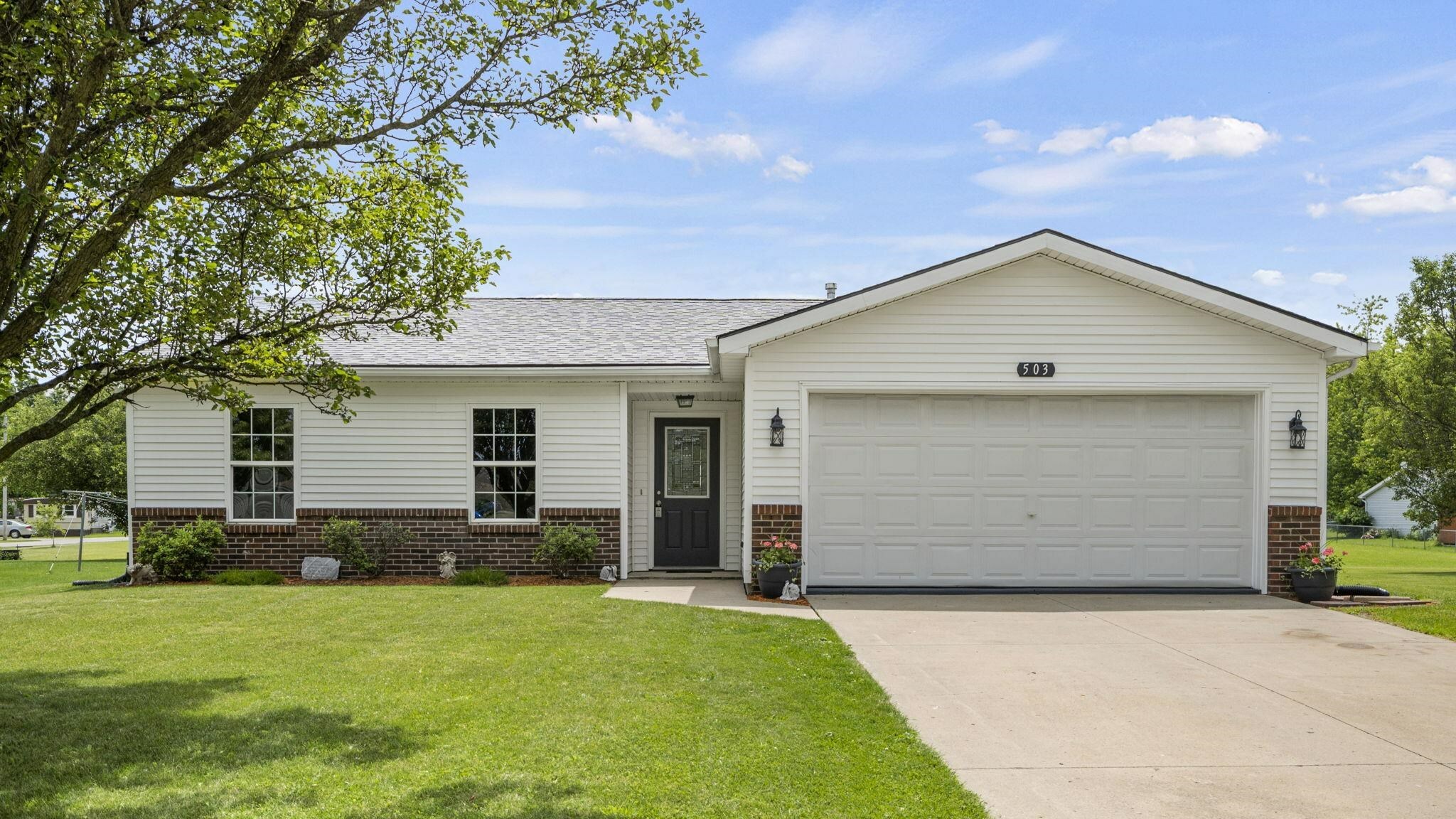 Property Photo:  503 W Follett Ln  IN 46737 