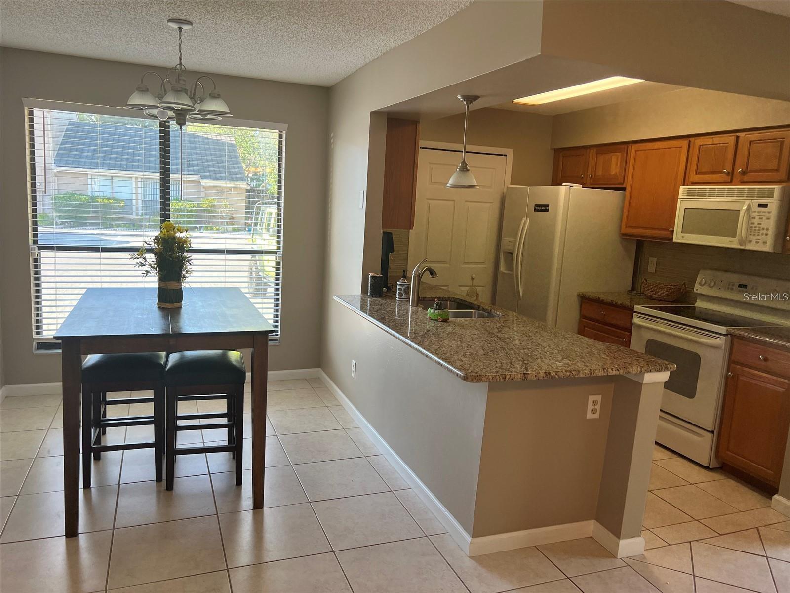 Property Photo: 1484 Casa Park Circle FL 32708