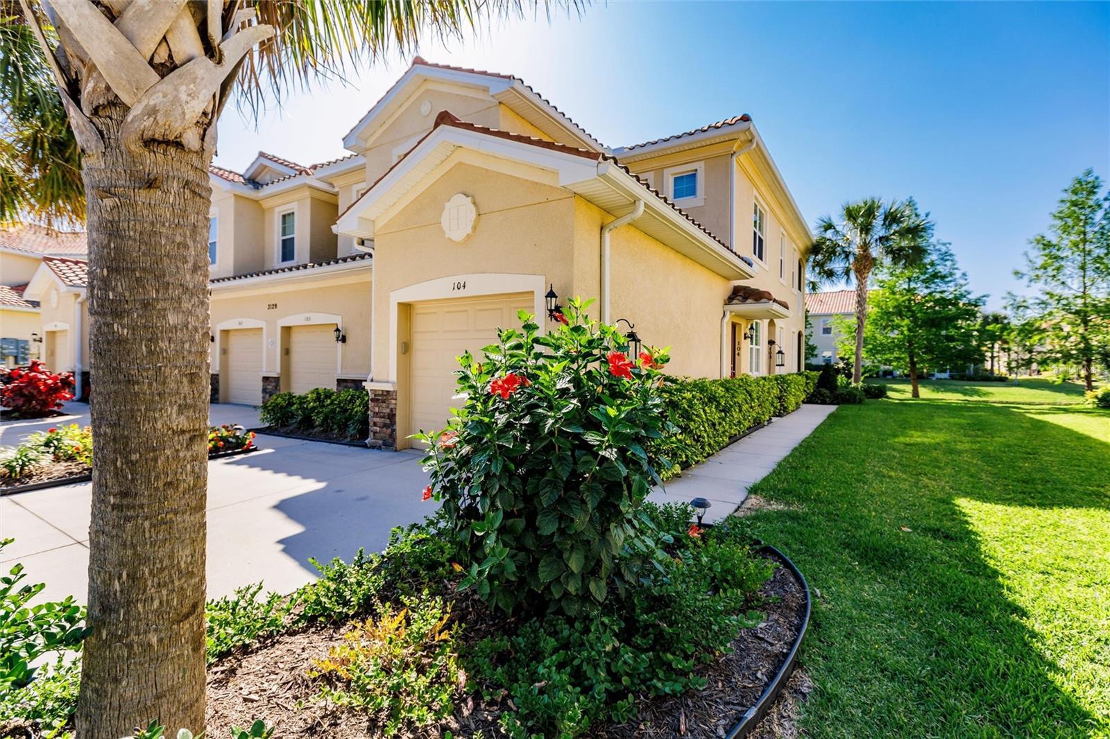 Property Photo: 3129 Oriole Drive 104 FL 34243