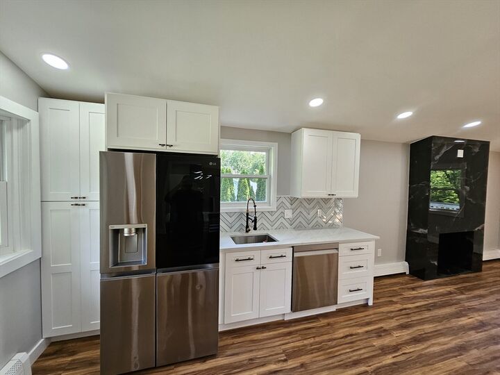 Property Photo:  139 Avis Ave  MA 01826 