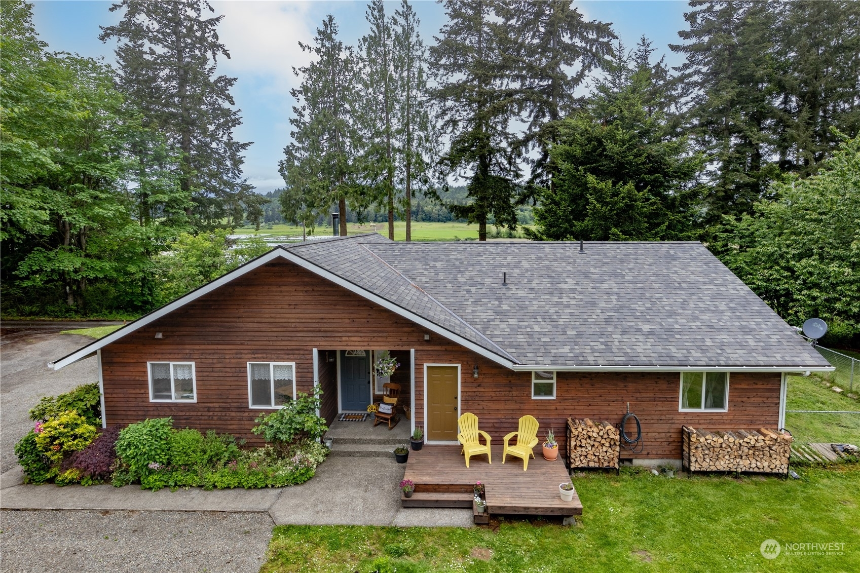 Property Photo:  1213 Center Road  WA 98325 