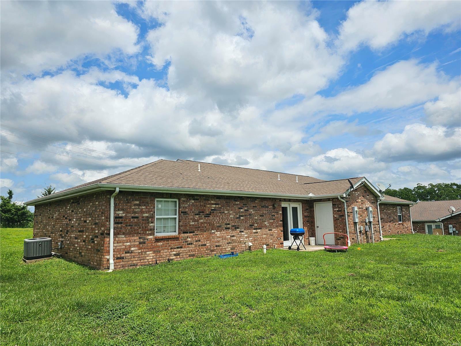 Property Photo:  23765 Roulette Road  MO 65584 