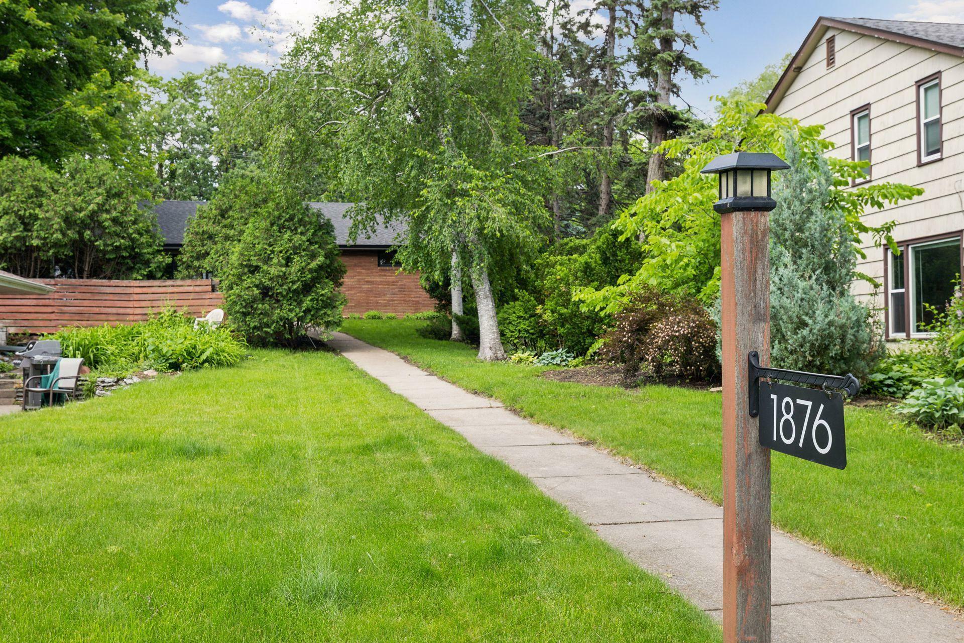 Property Photo: 1876 Mississippi River Boulevard S MN 55116