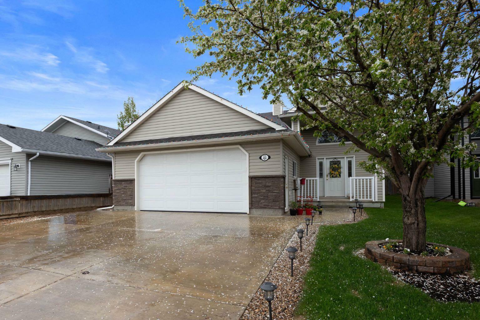 Property Photo:  221 Waniandy Way  AB T9H 5L9 