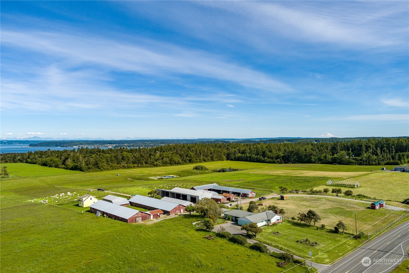 Property Photo:  886  West Beach Road  WA 98239 