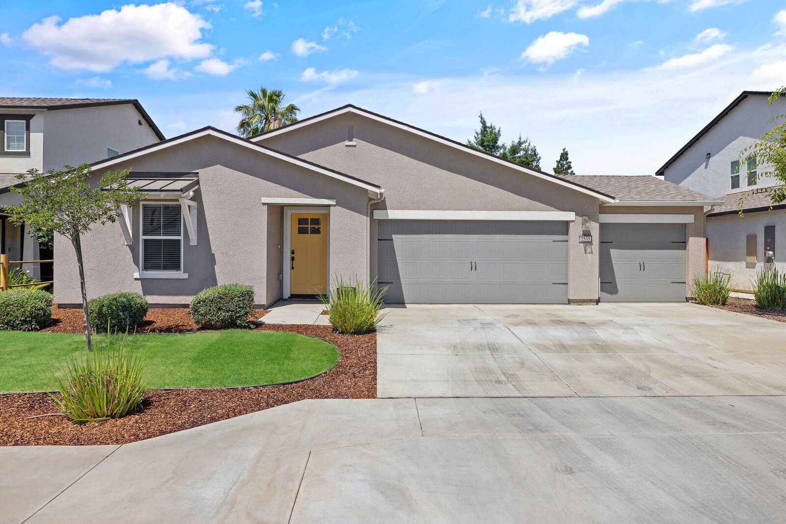 Property Photo:  2535 S Spruce Street  CA 93292 