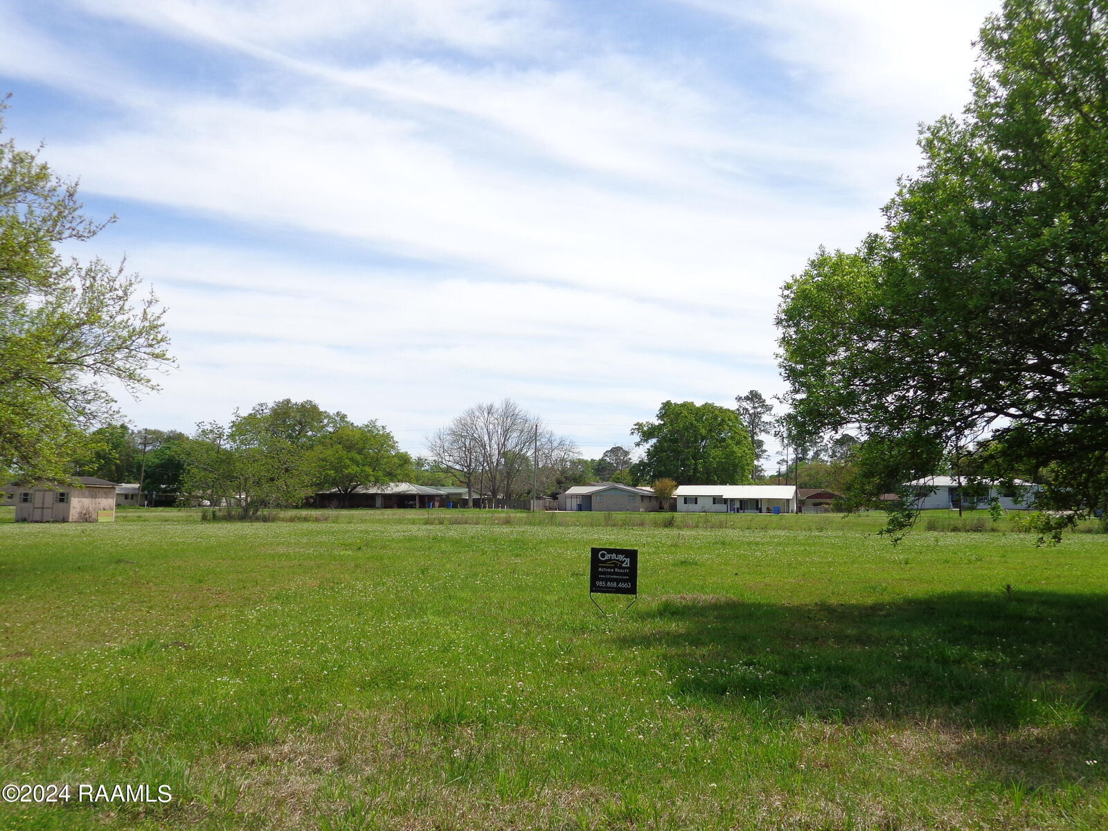 Property Photo: 914 S Luke Drive LA 70538