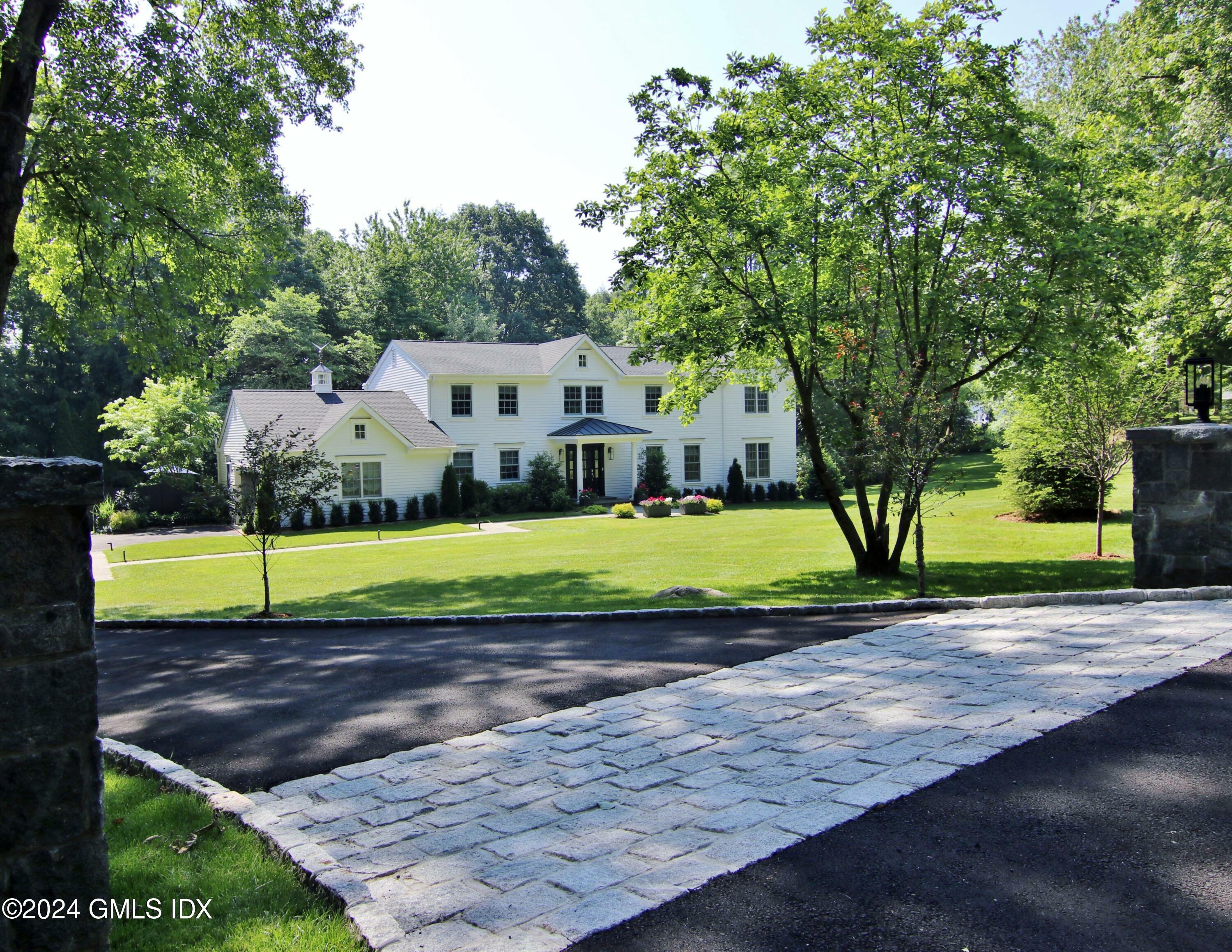 Property Photo:  14 Dunwoodie Place  CT 06830 