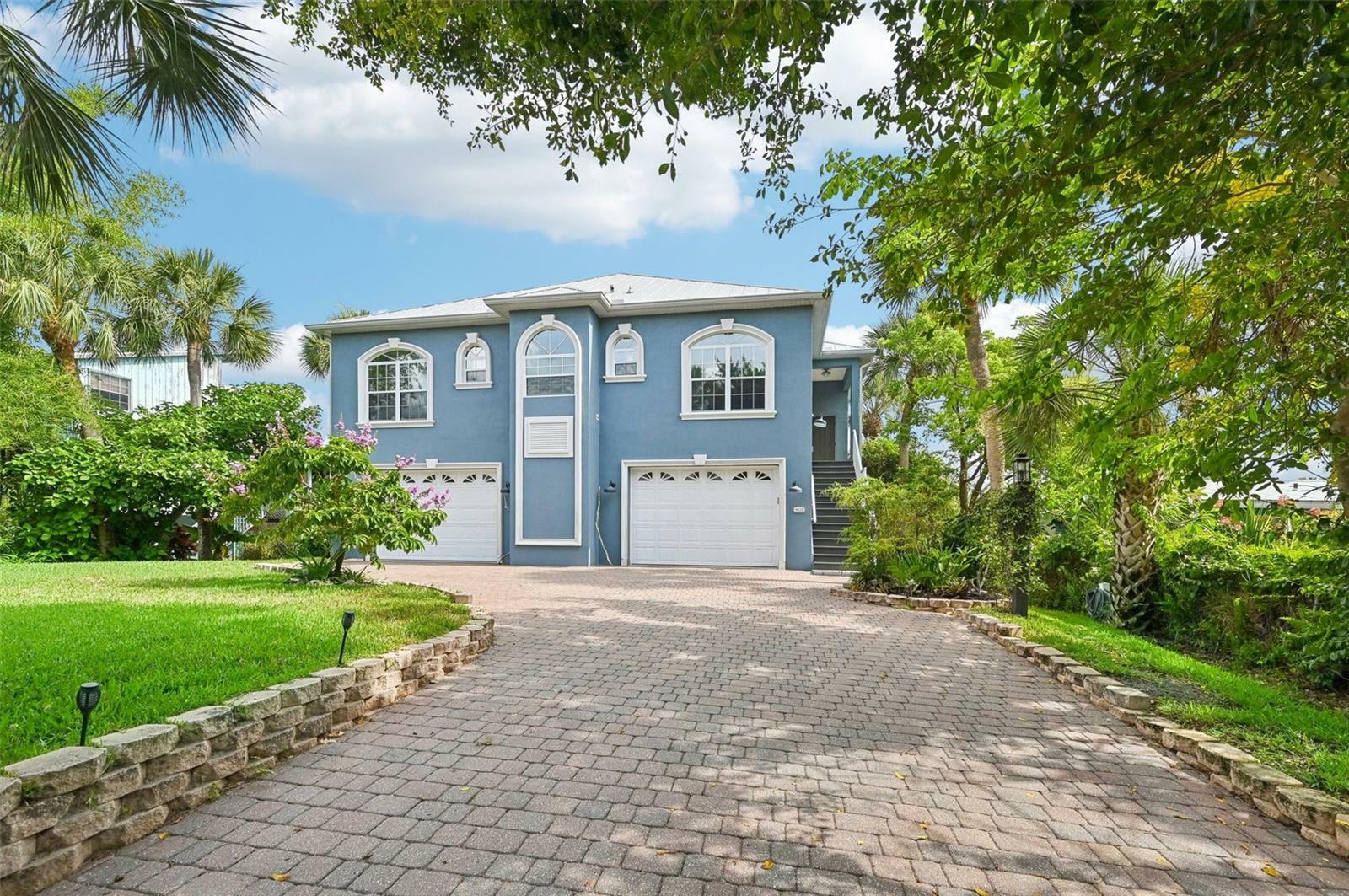 Property Photo:  9033 Allapata Lane  FL 34293 