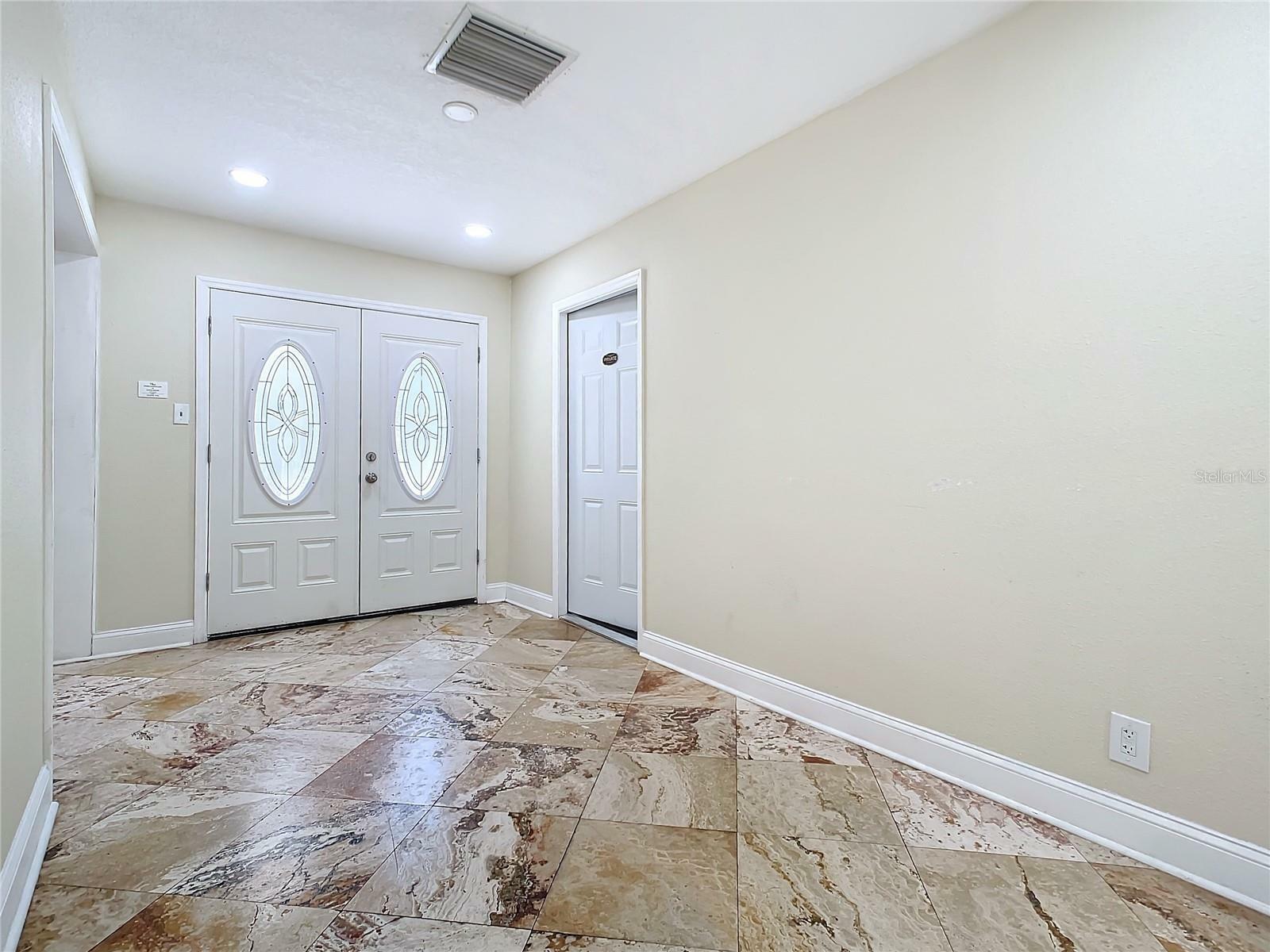 Property Photo:  498 Spring Oaks Boulevard  FL 32714 