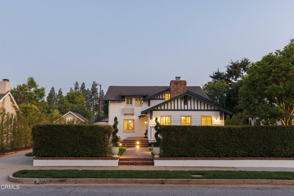 Property Photo: 706 Arden Road CA 91106