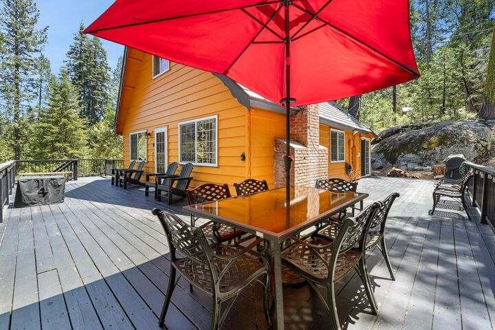 Property Photo:  41842 Black Oak Way  CA 93664 