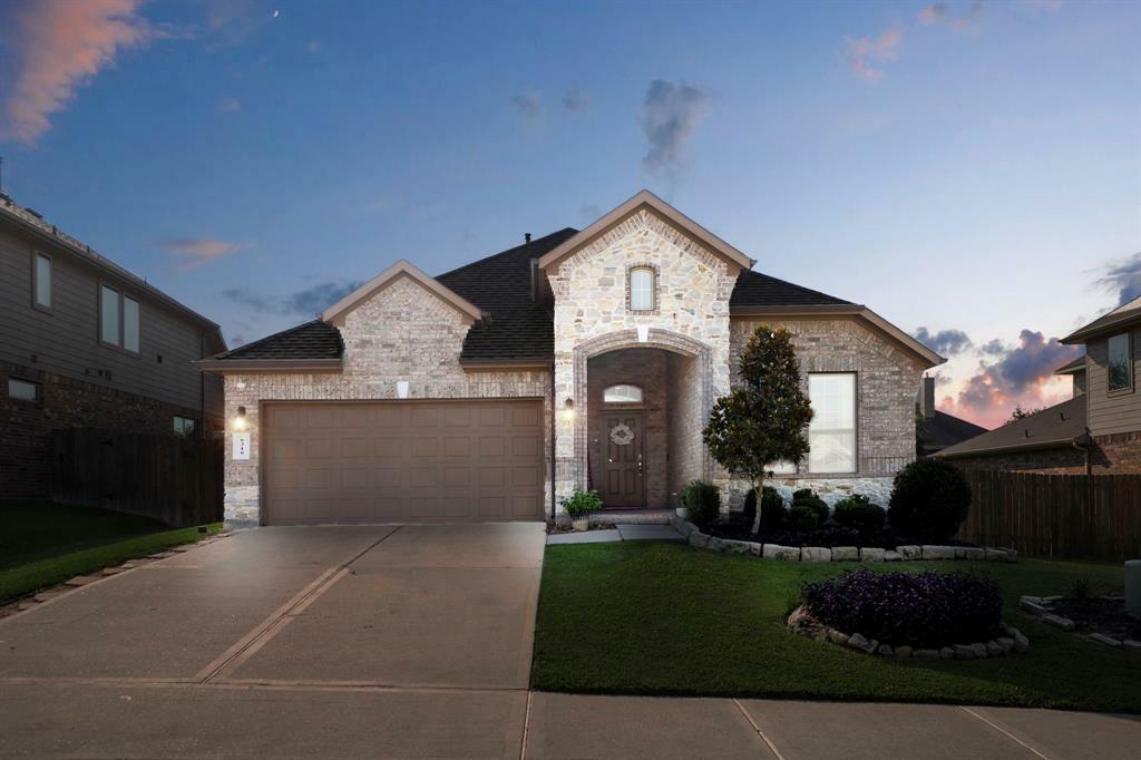 Property Photo: 6310 Scarlet Mallow Lane TX 77304