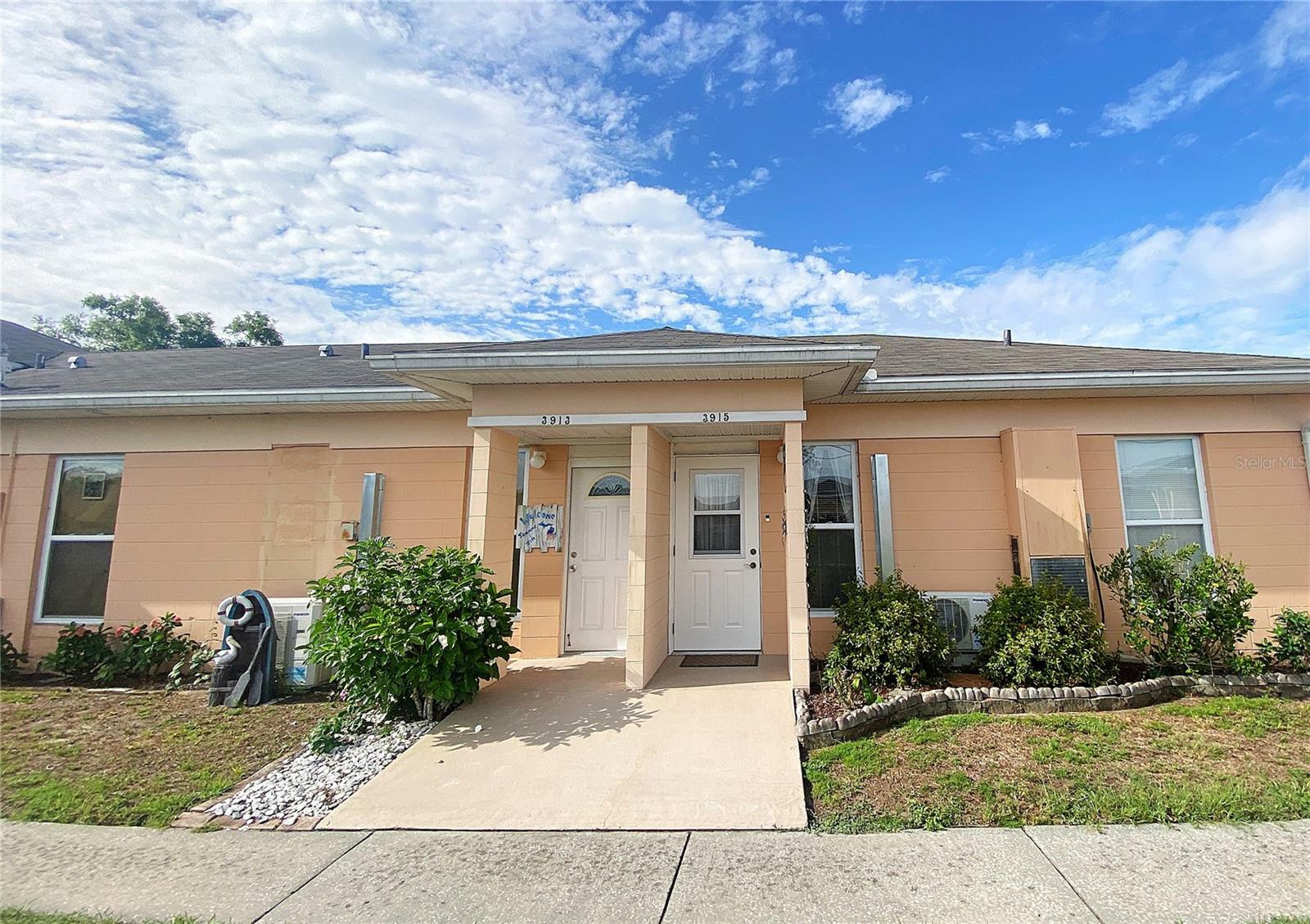 Property Photo:  3915 Club Circle  FL 33854 