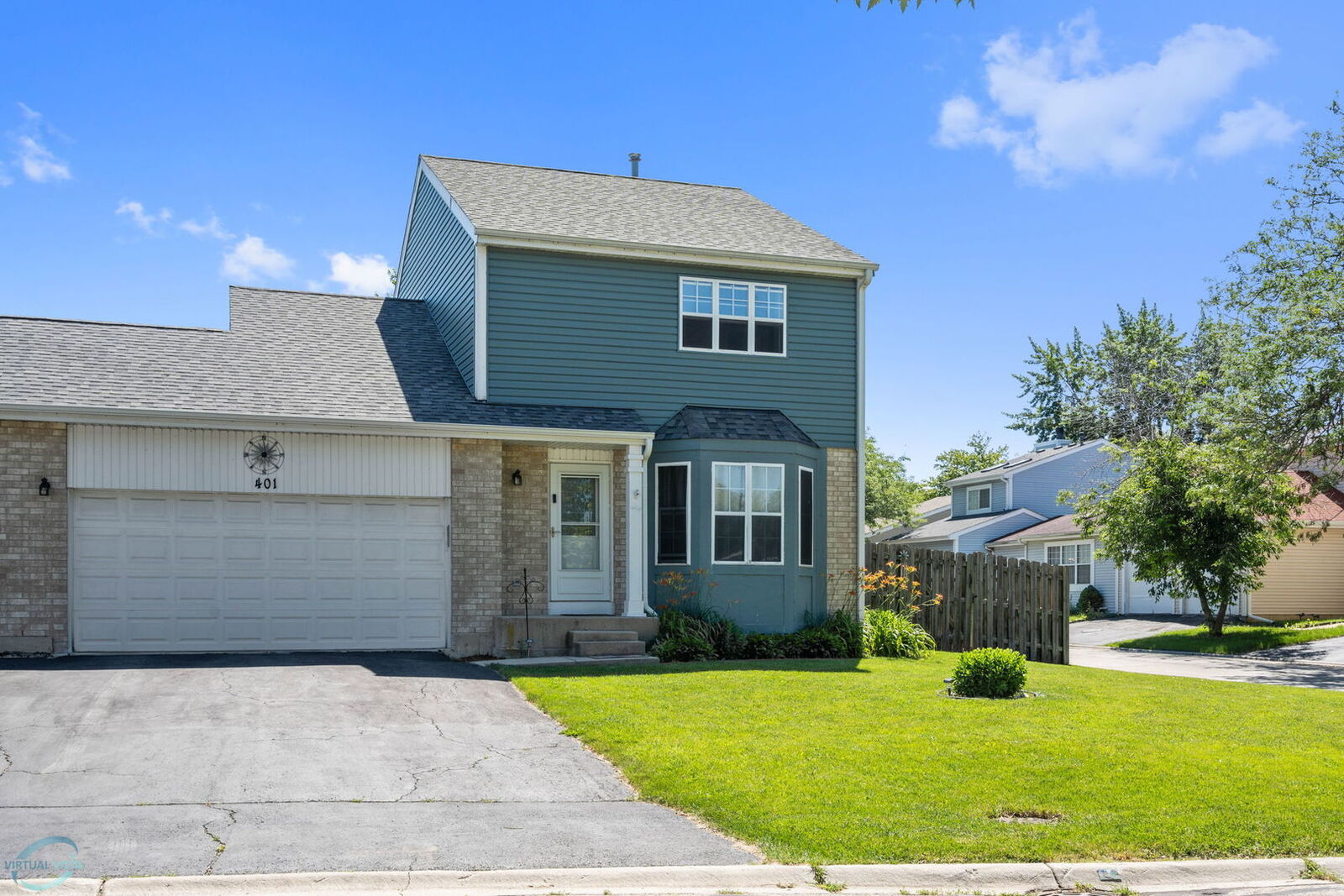 Property Photo:  401 Six Pines Drive  IL 60446 