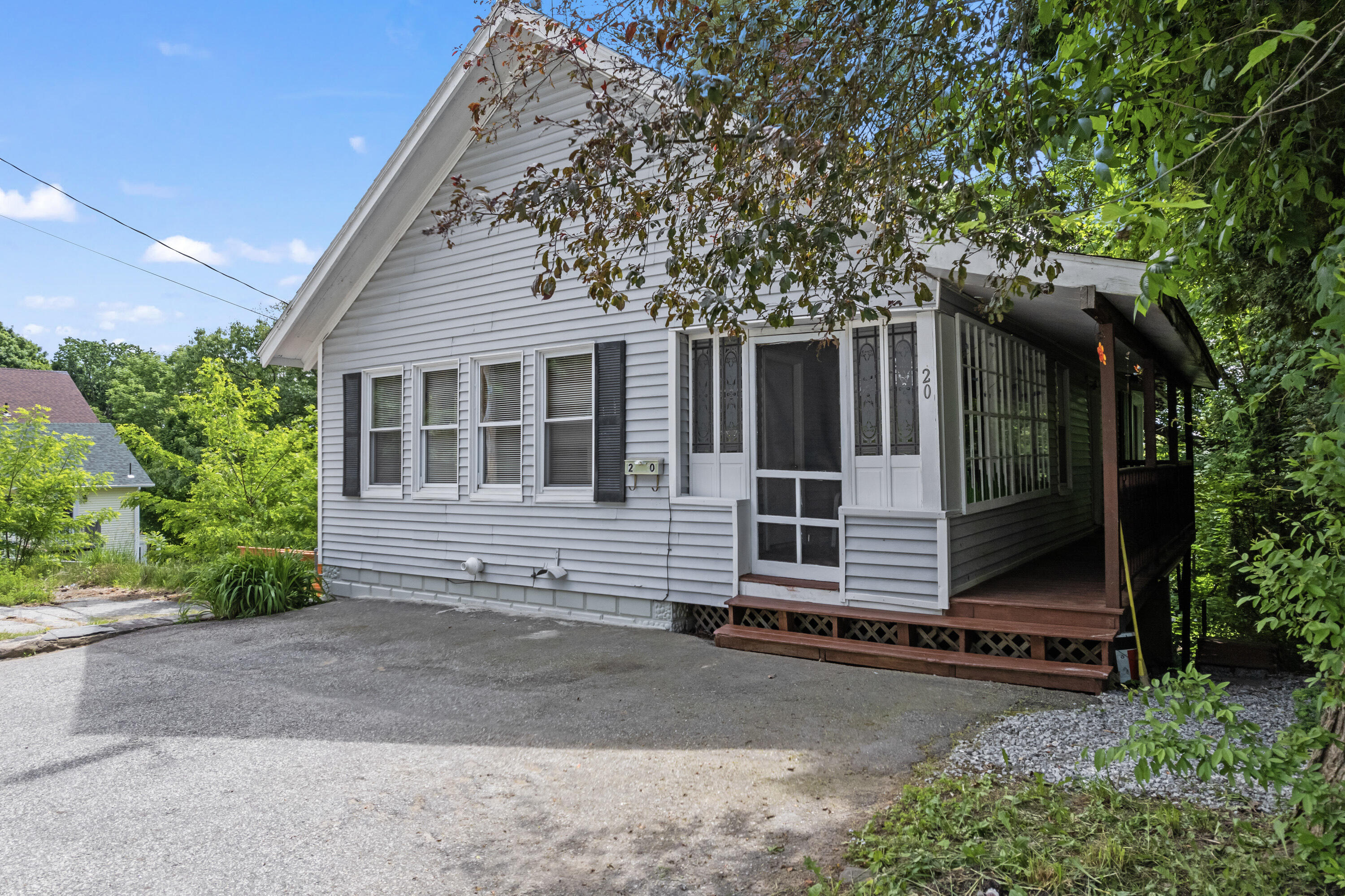 Property Photo:  20 Hazel Street  ME 04210 