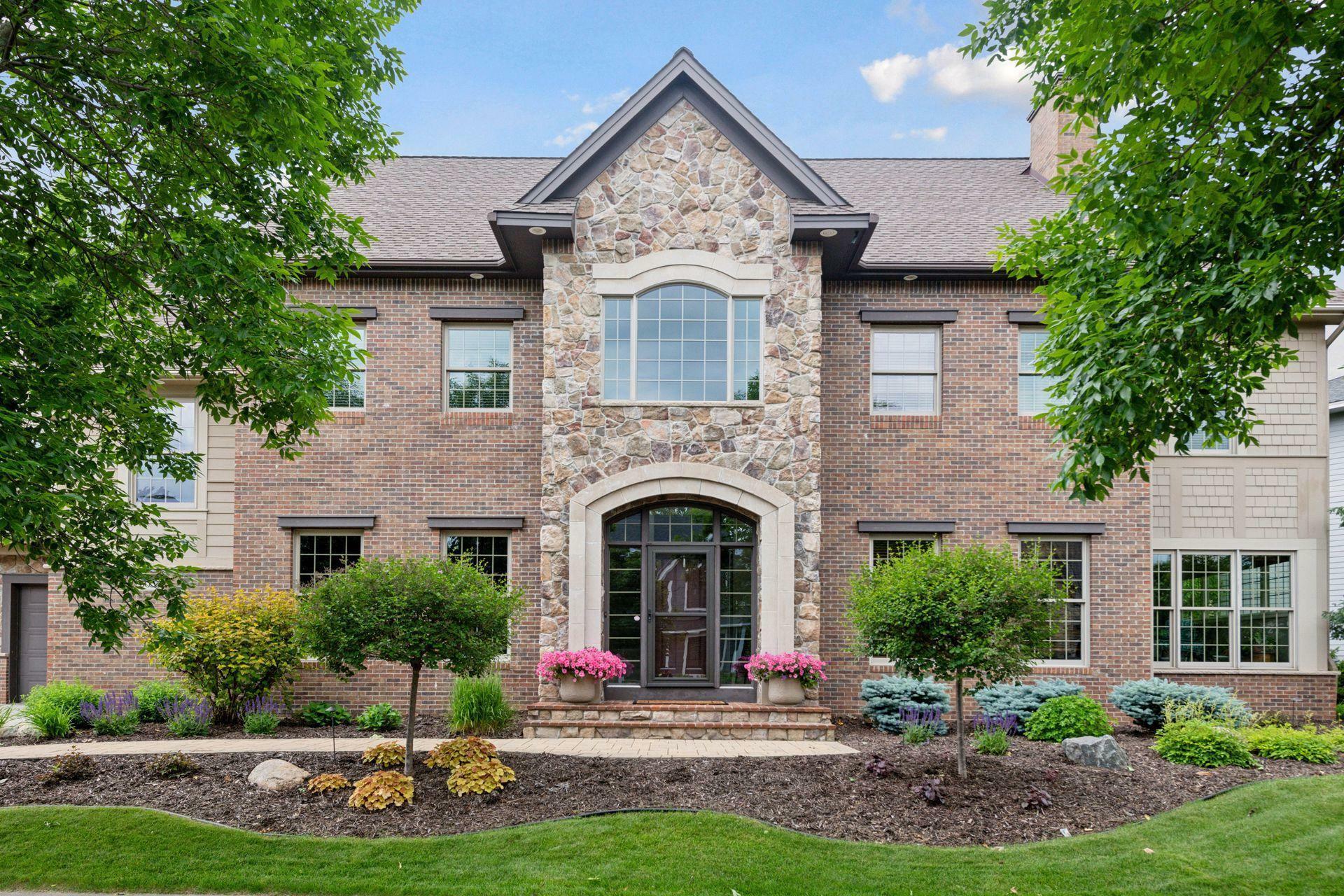 Property Photo: 5035 Shenandoah Lane N MN 55446