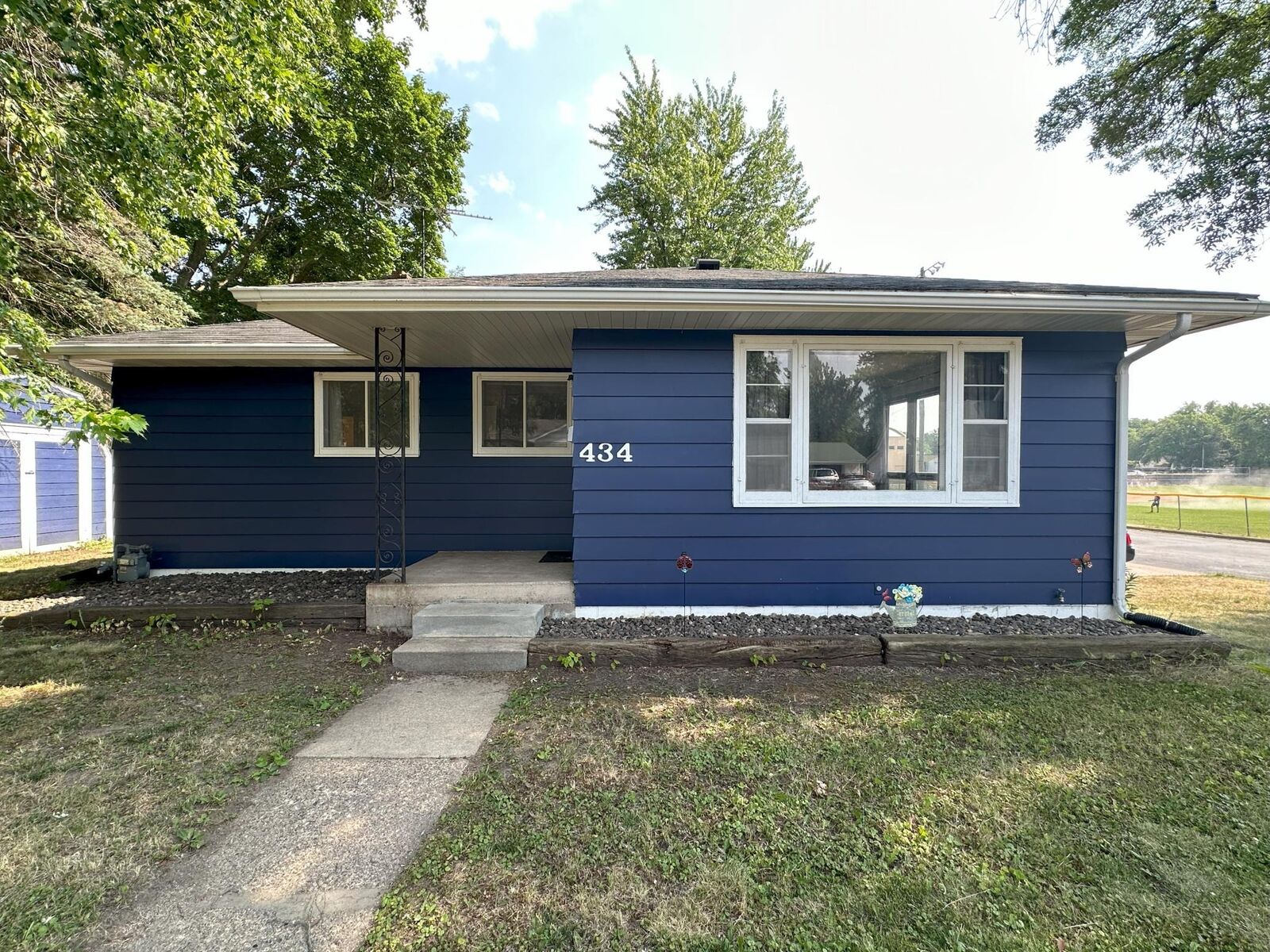 Property Photo: 434 E 3rd Street WI 54017