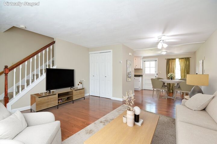 Property Photo:  46 Village Green Dr 46  MA 01845 