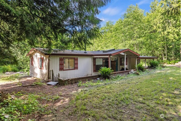 Property Photo: 28408 SE 43rd Street WA 98024