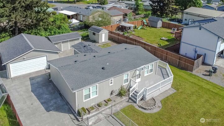 Property Photo: 22225 126th Street E WA 98391