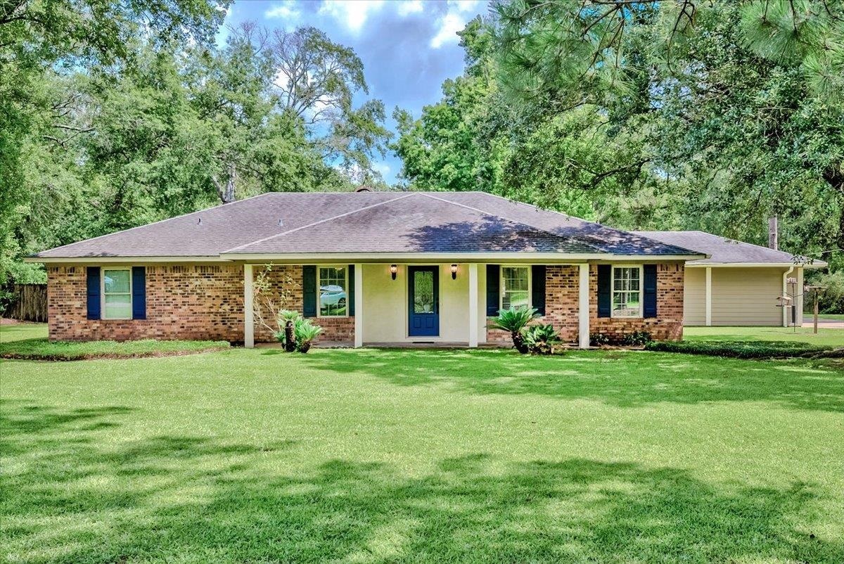 Property Photo:  13630 Rolling Hills Dr  TX 77713 