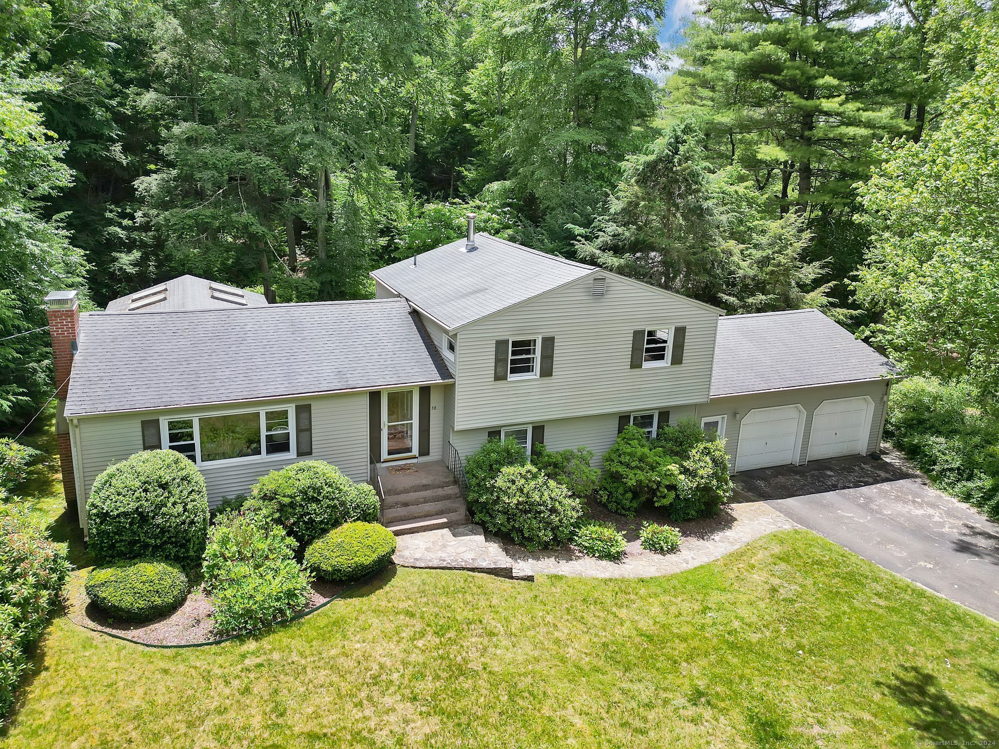 Property Photo:  38 Delmar Road  CT 06033 