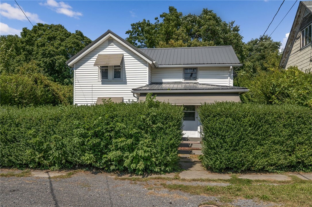 Property Photo:  1409 County Road 132  NY 14521 