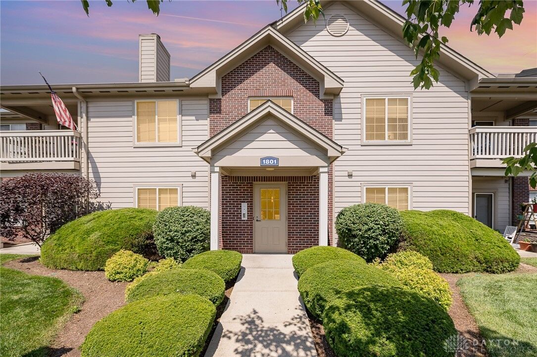 Property Photo: 1801 Waterstone Boulevard 205 OH 45342