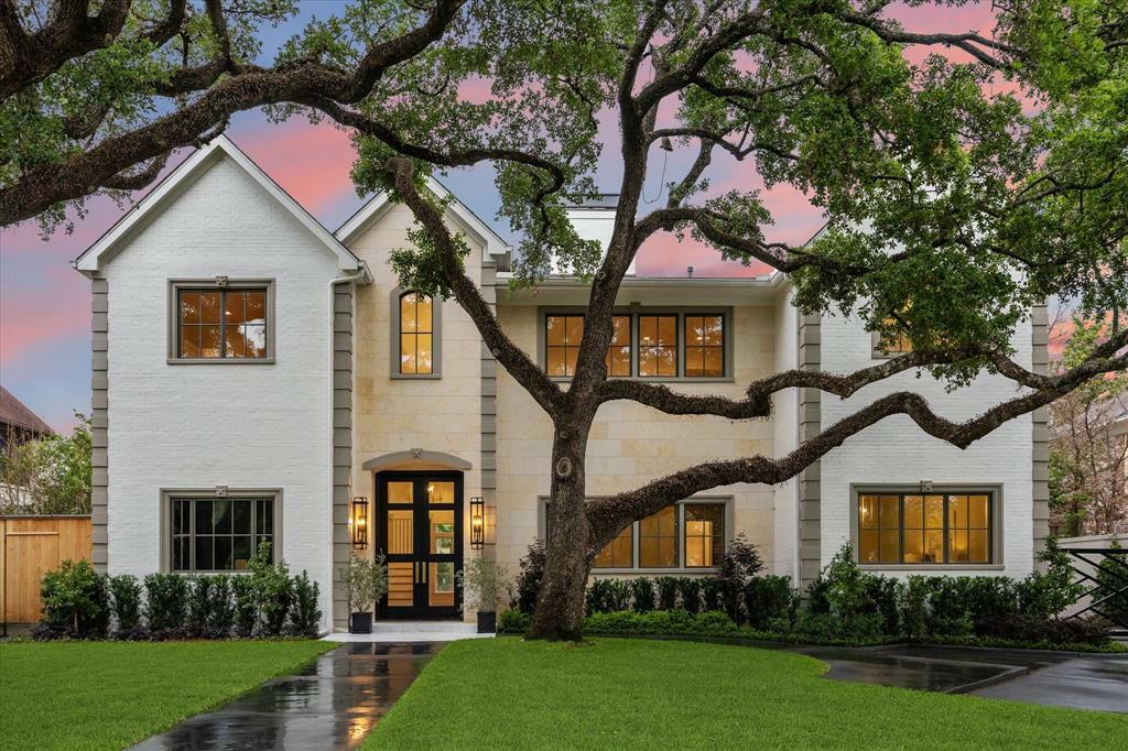 Property Photo:  2211 Troon Road  TX 77019 