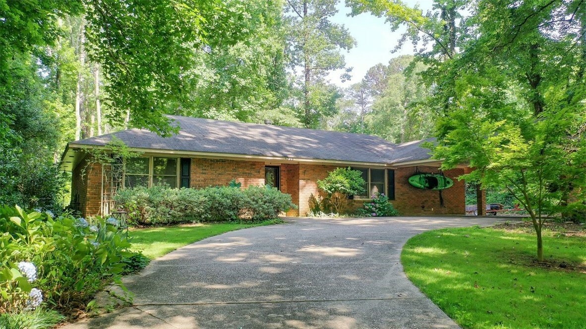 Property Photo: 1328 Owens Road AL 36830